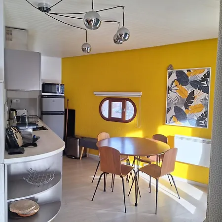 Apartment 1650
